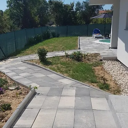 Savrsen Odmor U Grijanom Bazenu Ville Ivone Вілла Задар