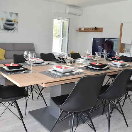 Savrsen Odmor U Ivona Вілла *