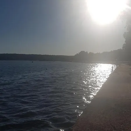 Savrsen Odmor U Grijanom Bazenu Ville Ivone Вілла *